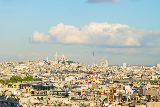 Vedere aeriana dealul Montmartre Paris
