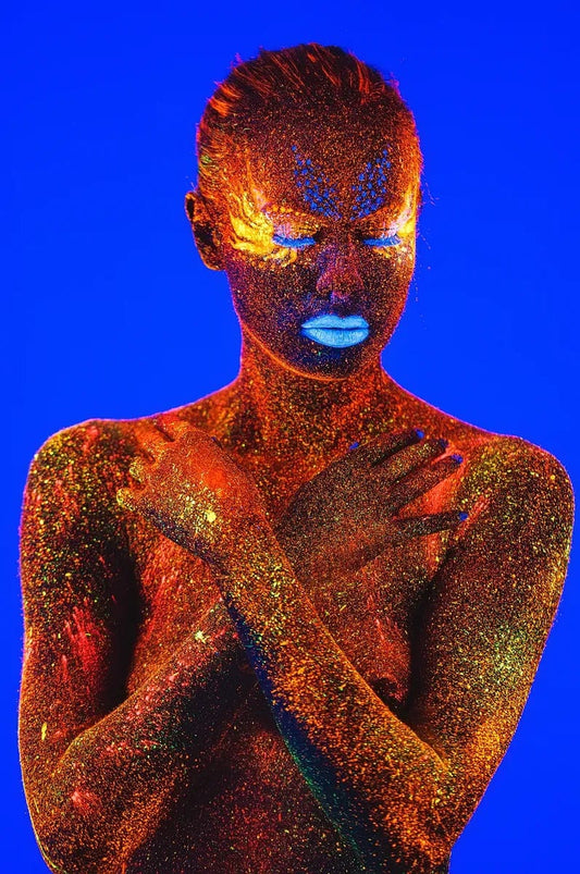 Fluo Girl 8 - Tablou Fluorescent pentru Casa Ta