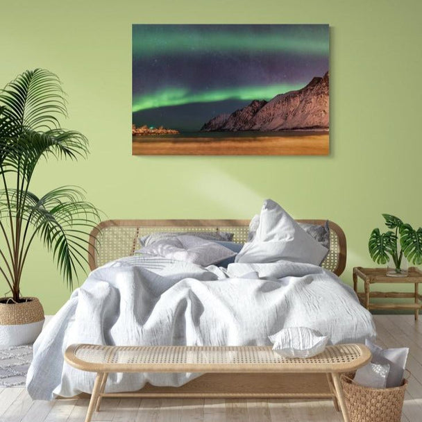 Tablou canvas - Aurora boreala pe munte - Cameradevis.ro