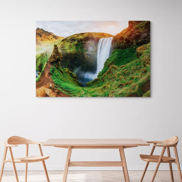 Tablou canvas - Cascada pe munte - Cameradevis.ro