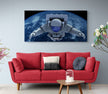 Tablou canvas - Cosmonaut in Univers - Cameradevis.ro